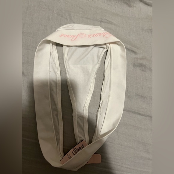 Victoria’s Secret White Seamless Thong Panty - Picture 4 of 4